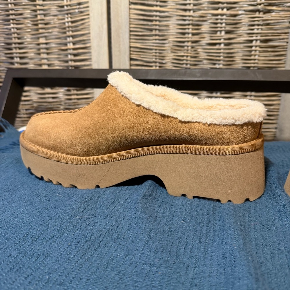 UGG Women's Brown Platform Clogs - image 12